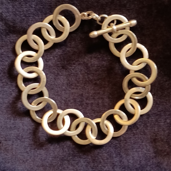 Toggle Flat Link Bracelet - Picture 7 of 12